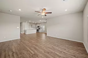 156 Wind Hl, Jarrell, TX 76537 - Photo 18