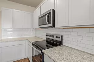 156 Wind Hl, Jarrell, TX 76537 - Photo 12