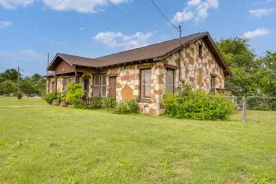 204 Brewster Avenue, Florence, TX 76527 - Photo 2