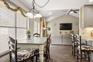 111 Pecan Dr, Mountain City, TX 78610 - Photo 10