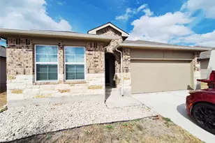 1327 Camden Ln Ln, Lockhart, TX 78644 - Photo 2