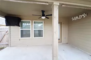 1327 Camden Ln Ln, Lockhart, TX 78644 - Photo 34