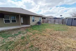 1327 Camden Ln Ln, Lockhart, TX 78644 - Photo 36