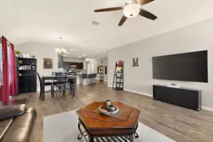 706 Liard River Rd, Hutto, TX 78634 - Photo 8