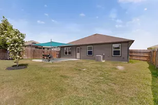 706 Liard River Rd, Hutto, TX 78634 - Photo 26