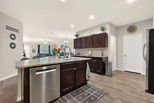 706 Liard River Rd, Hutto, TX 78634 - Photo 12