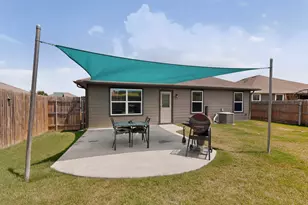 706 Liard River Rd, Hutto, TX 78634 - Photo 26