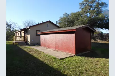 1320 Green Street, Lockhart, TX 78644 - Photo 18