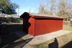 1320 Green St, Lockhart, TX 78644 - Photo 20