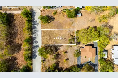 315 W Olive Street, Lockhart, TX 78644 - Photo 2