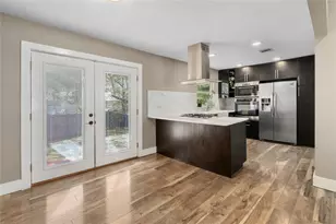 1204 Eleanor St, Austin, TX 78721 - Photo 12