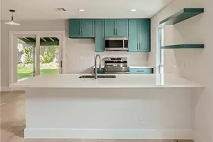 6204 Shadow Valley Dr, Austin, TX 78731 - Photo 2
