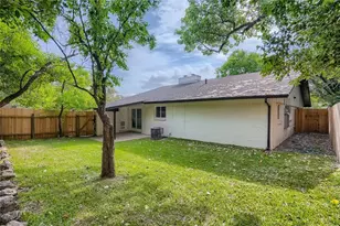 6204 Shadow Valley Dr, Austin, TX 78731 - Photo 20