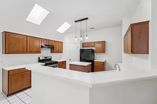 12607 Schreiner Ct, Austin, TX 78732 - Photo 2