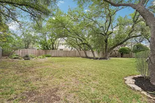 12607 Schreiner Ct, Austin, TX 78732 - Photo 18