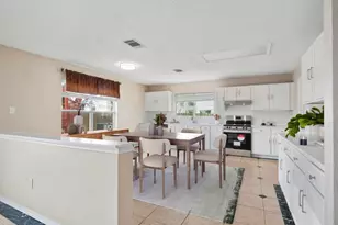 2727 High Point Dr, Round Rock, TX 78664 - Photo 4