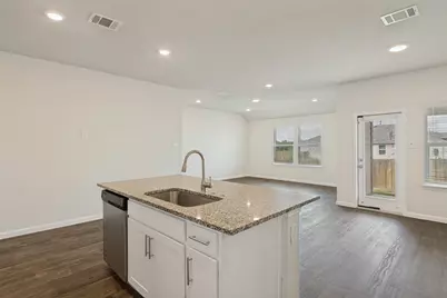 104 Pronghorn Circle, San Marcos, TX 78666 - Photo 4