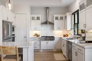 305 Ringtail Stream Dr, Lakeway, TX 78738 - Photo 20