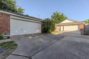 104 Adelfa Dr, Round Rock, TX 78664 - Photo 28