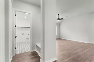 1013 Rollingwood Trl, Georgetown, TX 78633 - Photo 8