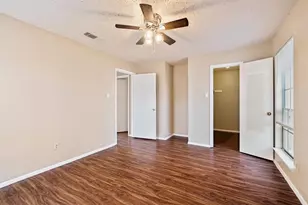 301 Craddock Ave, San Marcos, TX 78666 - Photo 4