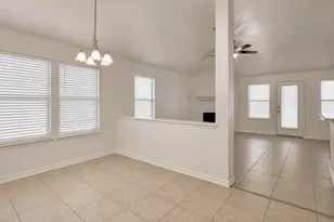 104 Evergreen Cir, Georgetown, TX 78626 - Photo 8