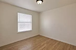 104 Evergreen Cir, Georgetown, TX 78626 - Photo 12