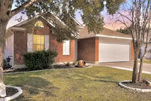 104 Evergreen Cir, Georgetown, TX 78626 - Photo 2