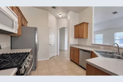 104 Evergreen Circle, Georgetown, TX 78626 - Photo 4