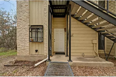 1013 Chestnut Street #B1, San Marcos, TX 78666 - Photo 2