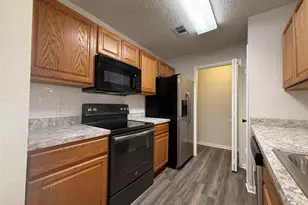 8911 Schick Rd, Austin, TX 78729 - Photo 6