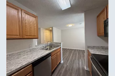 8911 Schick Road #B, Austin, TX 78729 - Photo 4