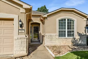 702 Independence Creek Ln, Georgetown, TX 78633 - Photo 2
