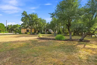 607 Saddlehorn Drive, Dripping Springs, TX 78620 - Photo 36