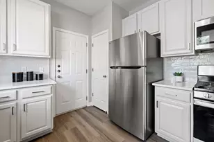 7501 Shadowridge Run, Austin, TX 78749 - Photo 4