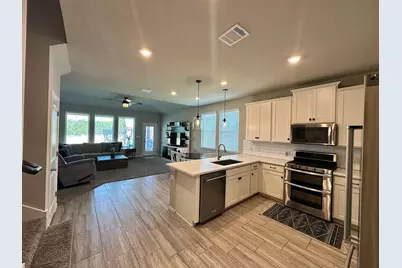 528 Sigourney Way, Leander, TX 78641 - Photo 4