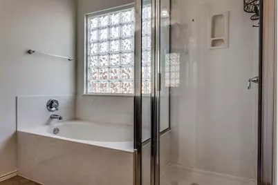 10300 Laredo Drive, Austin, TX 78748 - Photo 12