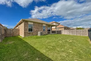 108 Shiner Ln, Georgetown, TX 78626 - Photo 22