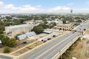 103 W Bagdad Ave, Round Rock, TX 78664 - Photo 2