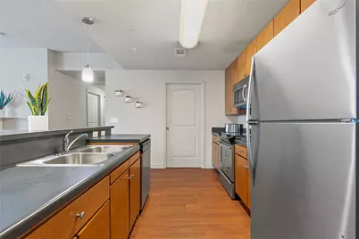 5117 N Lamar Boulevard #106, Austin, TX 78751 - Photo 10