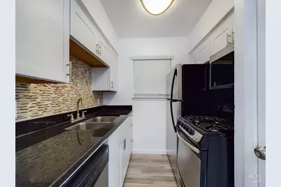 2401 Manor Road #137, Austin, TX 78722 - Photo 4