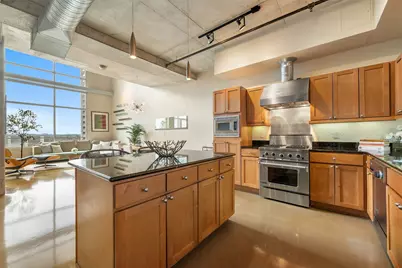800 W 5th Street #1104, Austin, TX 78703 - Photo 6