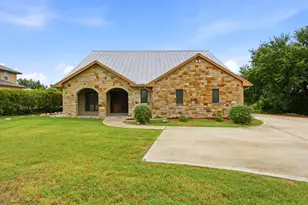 1252 Merlot, New Braunfels, TX 78132 - Photo 2