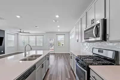 7312 Travertine Spring Drive, Austin, TX 78744 - Photo 8