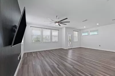 7312 Travertine Spring Drive, Austin, TX 78744 - Photo 12