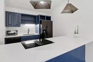 100 Bay Point Dr, Horseshoe Bay, TX 78657 - Photo 8