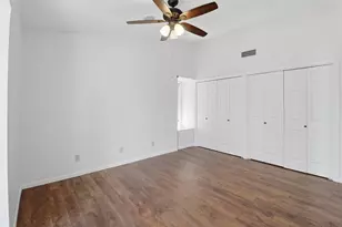 100 Bay Point Dr, Horseshoe Bay, TX 78657 - Photo 10