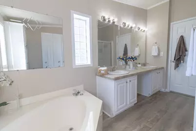 546 Texas Oak Drive, Cedar Creek, TX 78612 - Photo 12