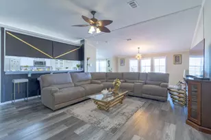 546 Texas Oak Dr, Cedar Creek, TX 78612 - Photo 1