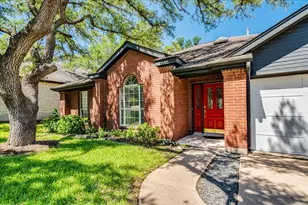 6530 Needham Ln, Austin, TX 78739 - Photo 2